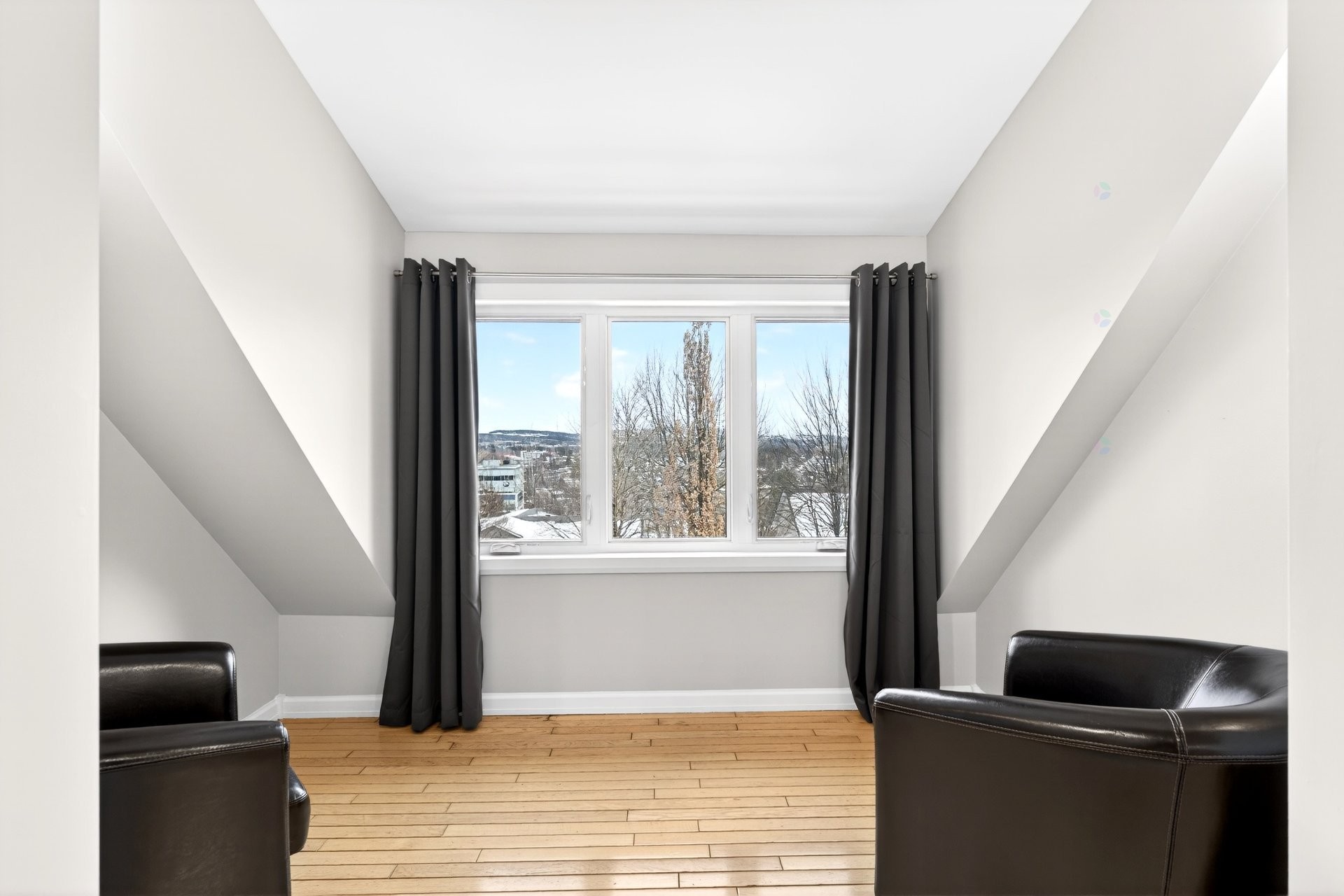 









3225


Rue Bel-Air

,
Sherbrooke (Les Nations),




QC
J1L1A9


