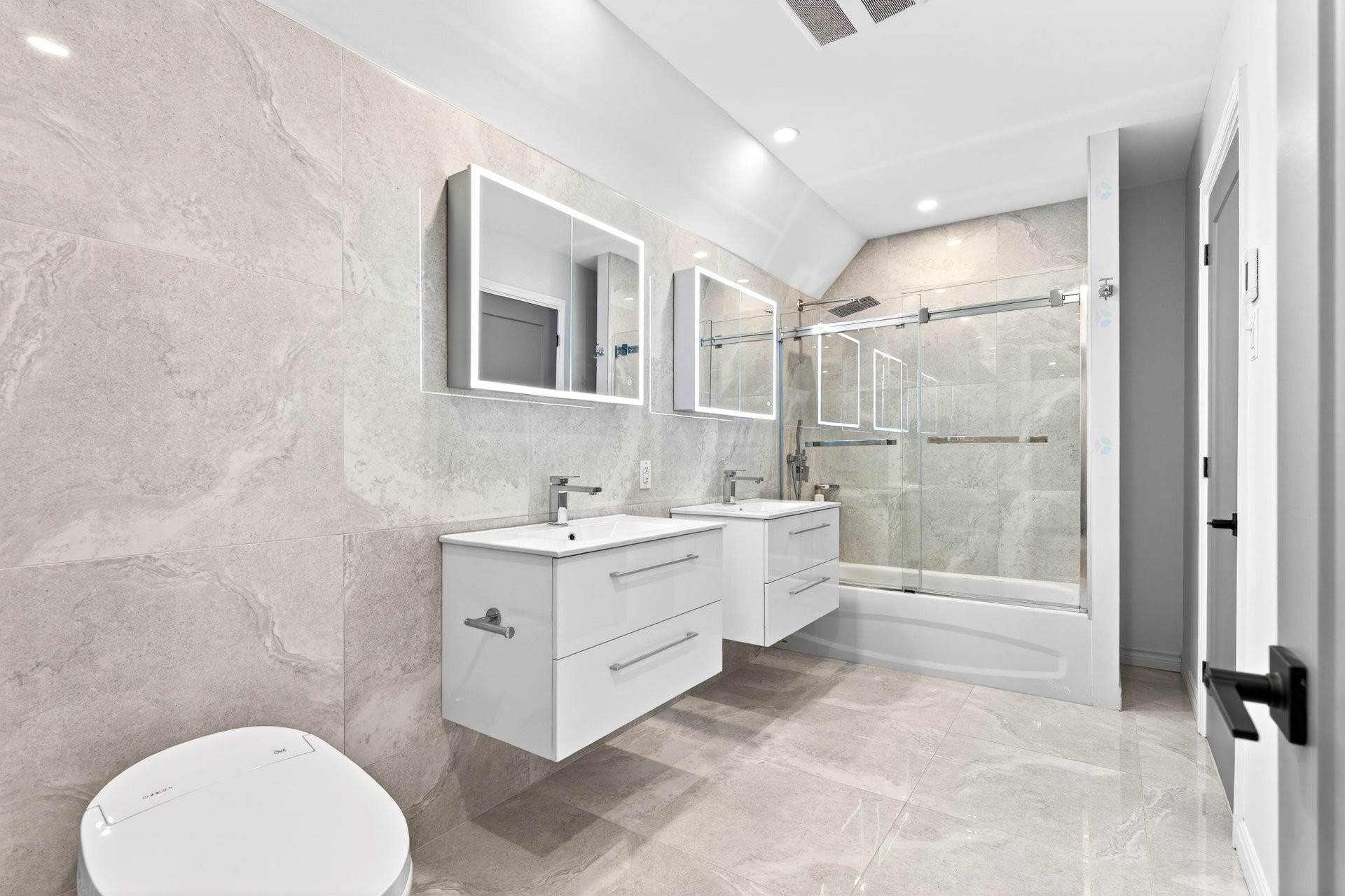 









3225


Rue Bel-Air

,
Sherbrooke (Les Nations),




QC
J1L1A9

