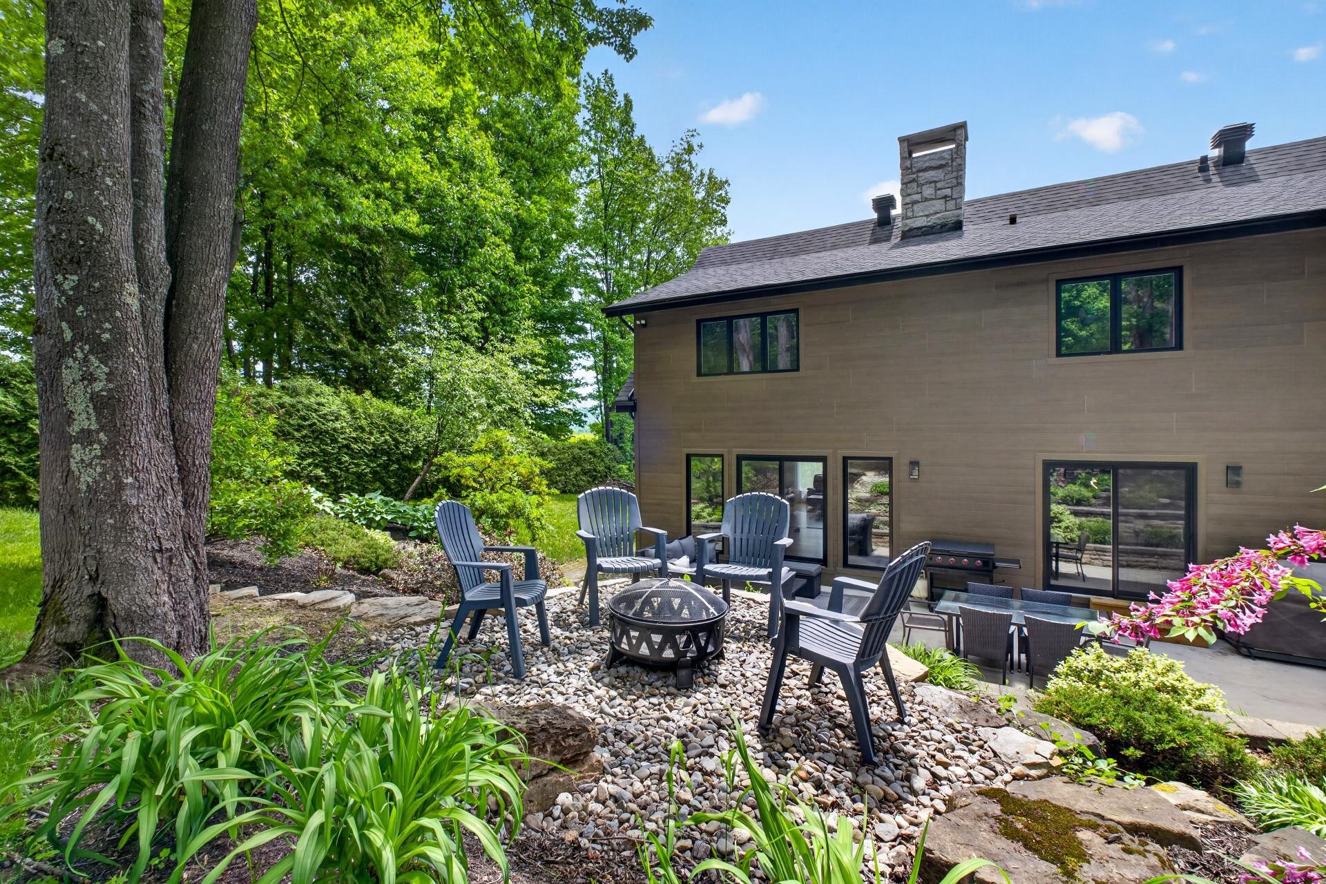 









3225


Rue Bel-Air

,
Sherbrooke (Les Nations),




QC
J1L1A9

