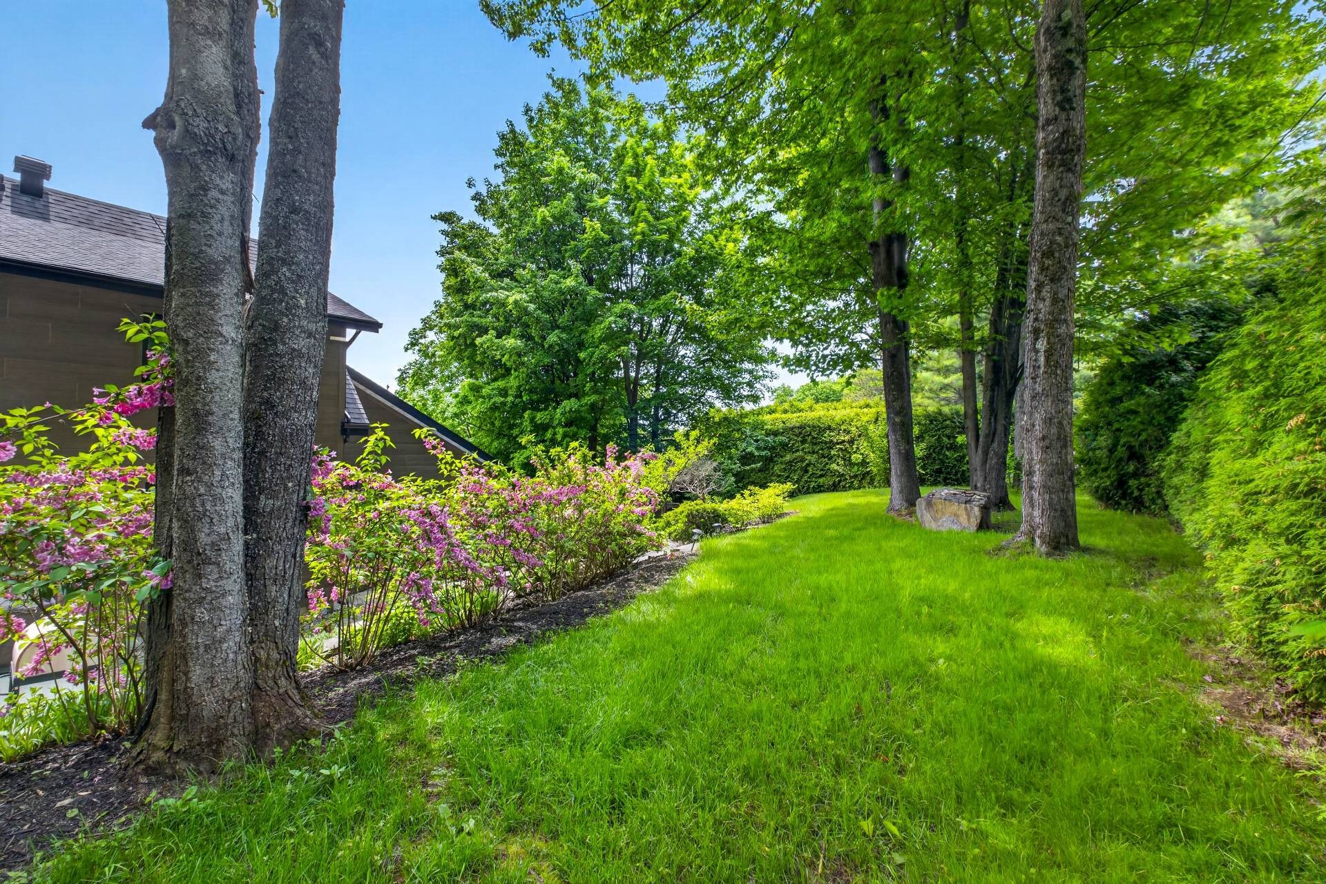 









3225


Rue Bel-Air

,
Sherbrooke (Les Nations),




QC
J1L1A9

