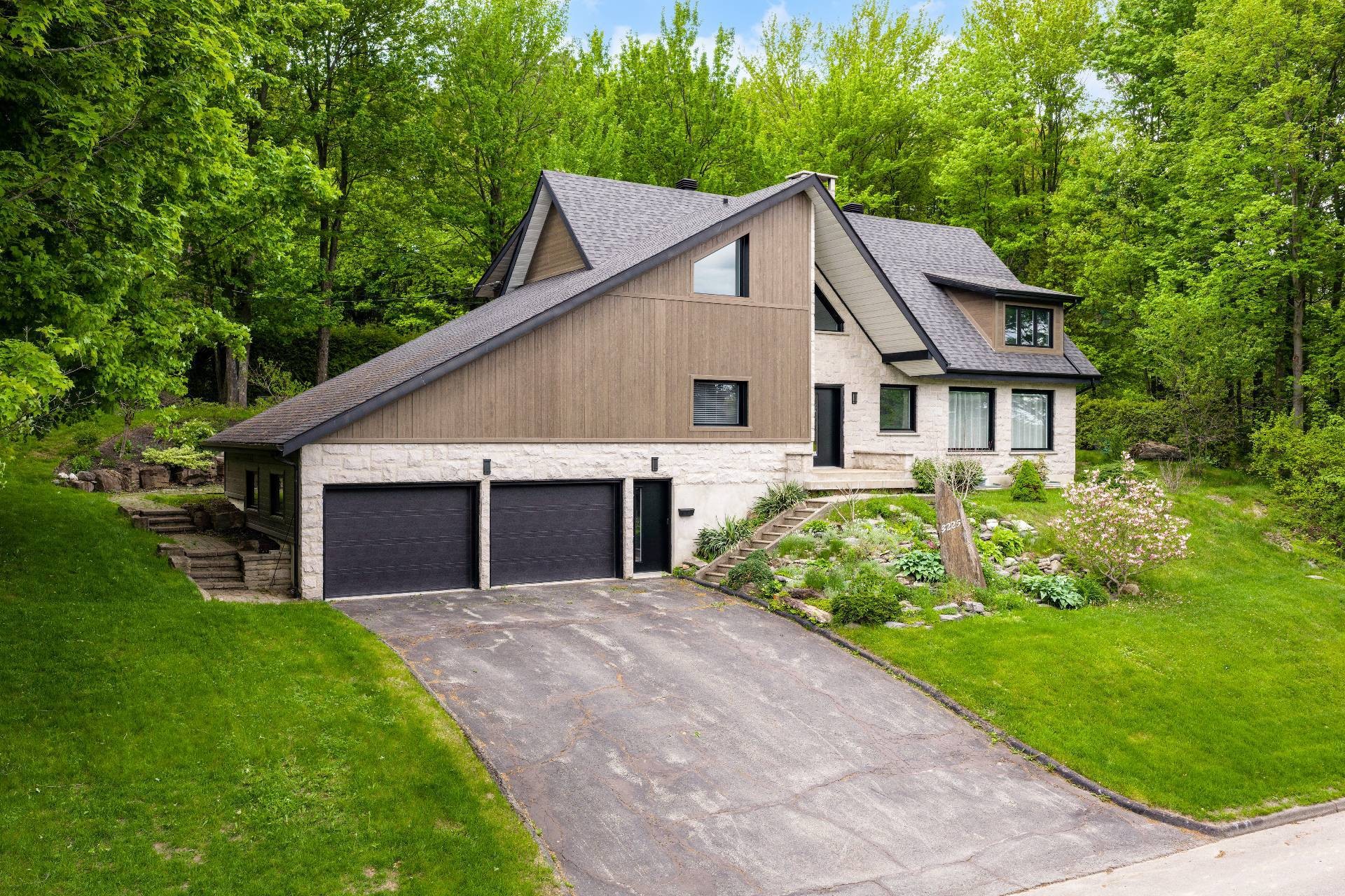 









3225


Rue Bel-Air

,
Sherbrooke (Les Nations),




QC
J1L1A9


