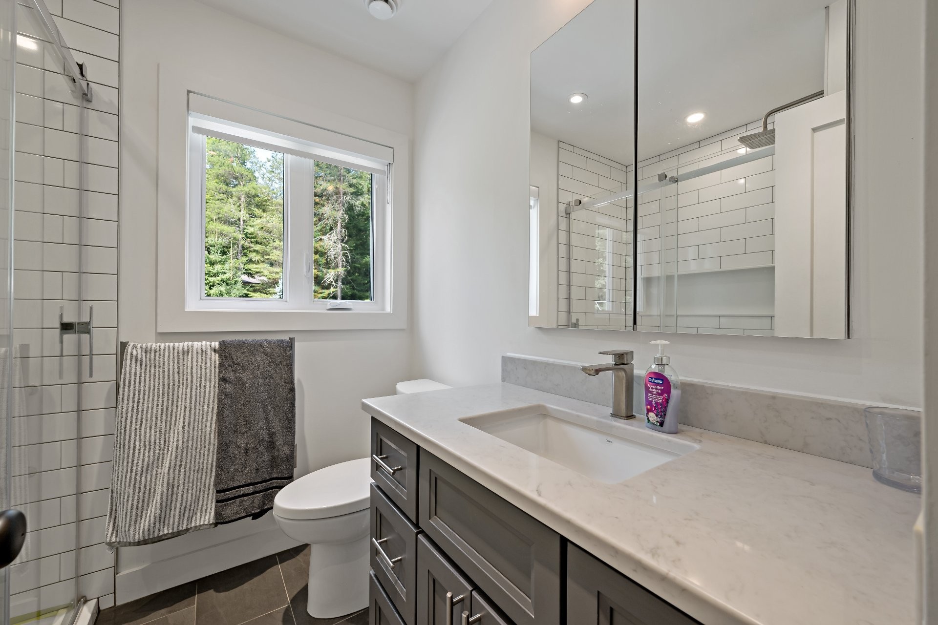 









144


Rue Richer

,
Mont-Tremblant,




QC
J8E1N1

