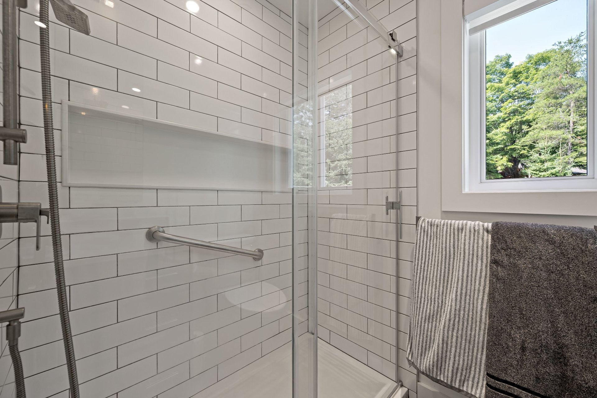 









144


Rue Richer

,
Mont-Tremblant,




QC
J8E1N1

