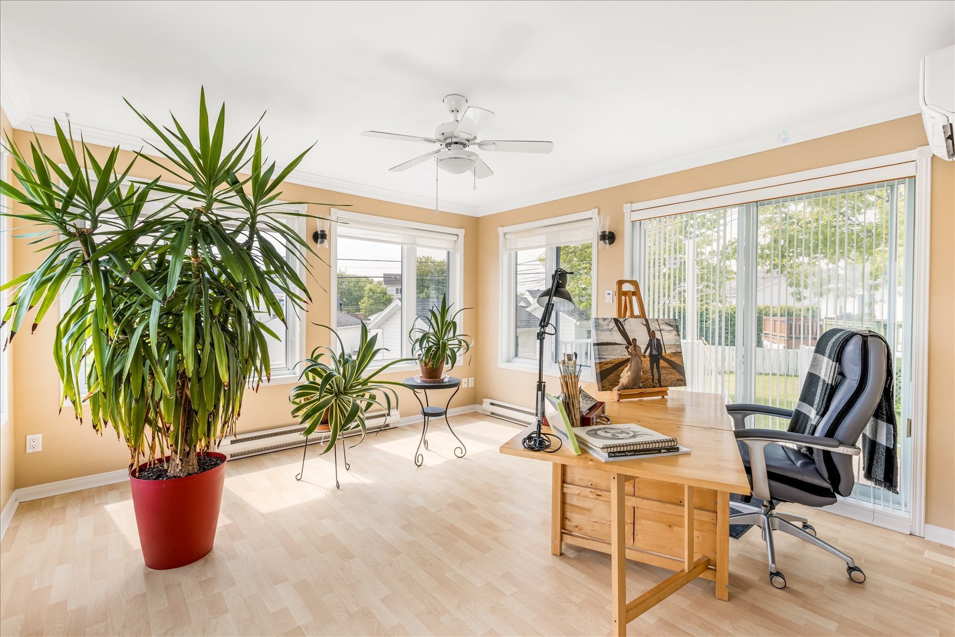









3833


Av. Cyprien-Ducharme

,
Shawinigan,




QC
G9P5E8

