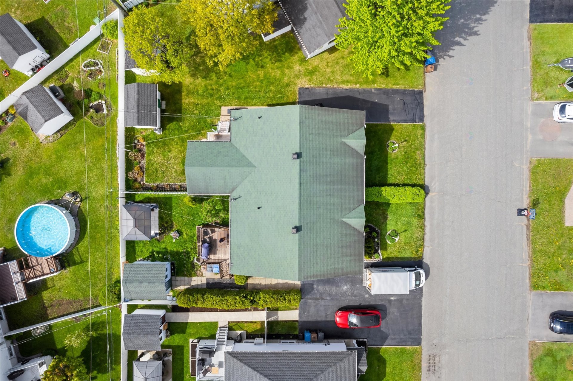 









3833


Av. Cyprien-Ducharme

,
Shawinigan,




QC
G9P5E8

