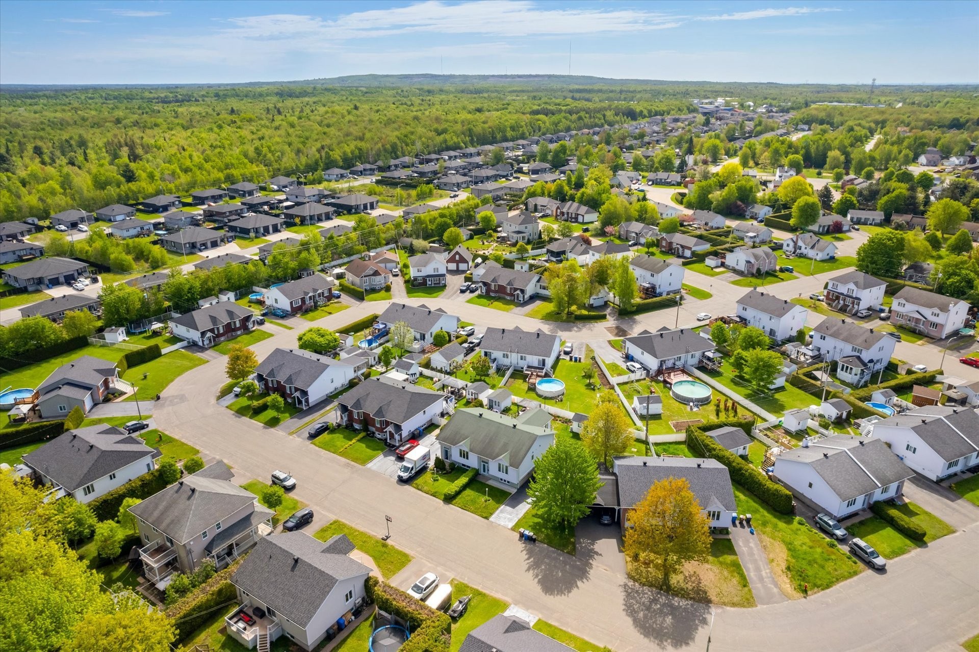 









3833


Av. Cyprien-Ducharme

,
Shawinigan,




QC
G9P5E8

