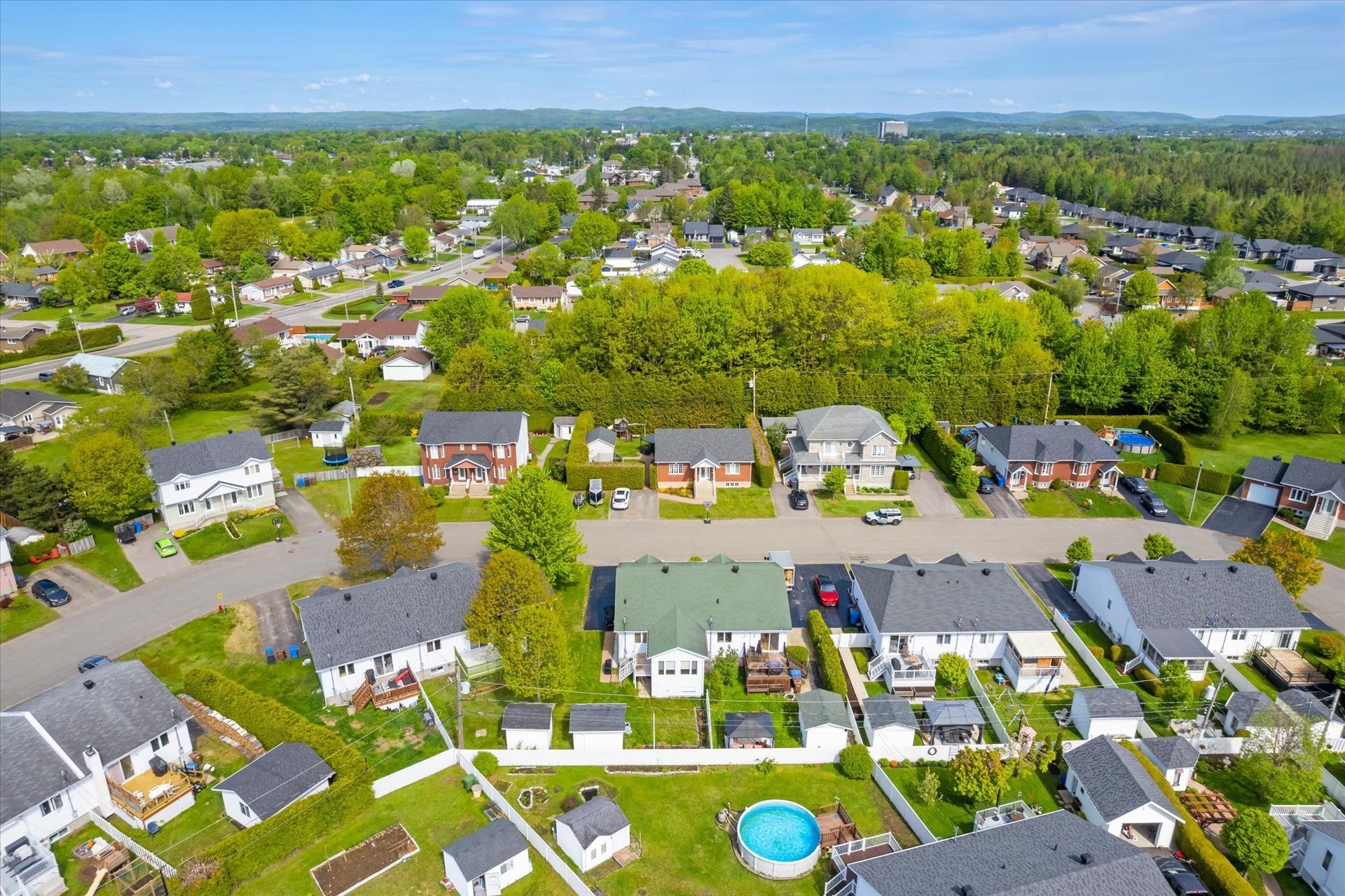 









3833


Av. Cyprien-Ducharme

,
Shawinigan,




QC
G9P5E8

