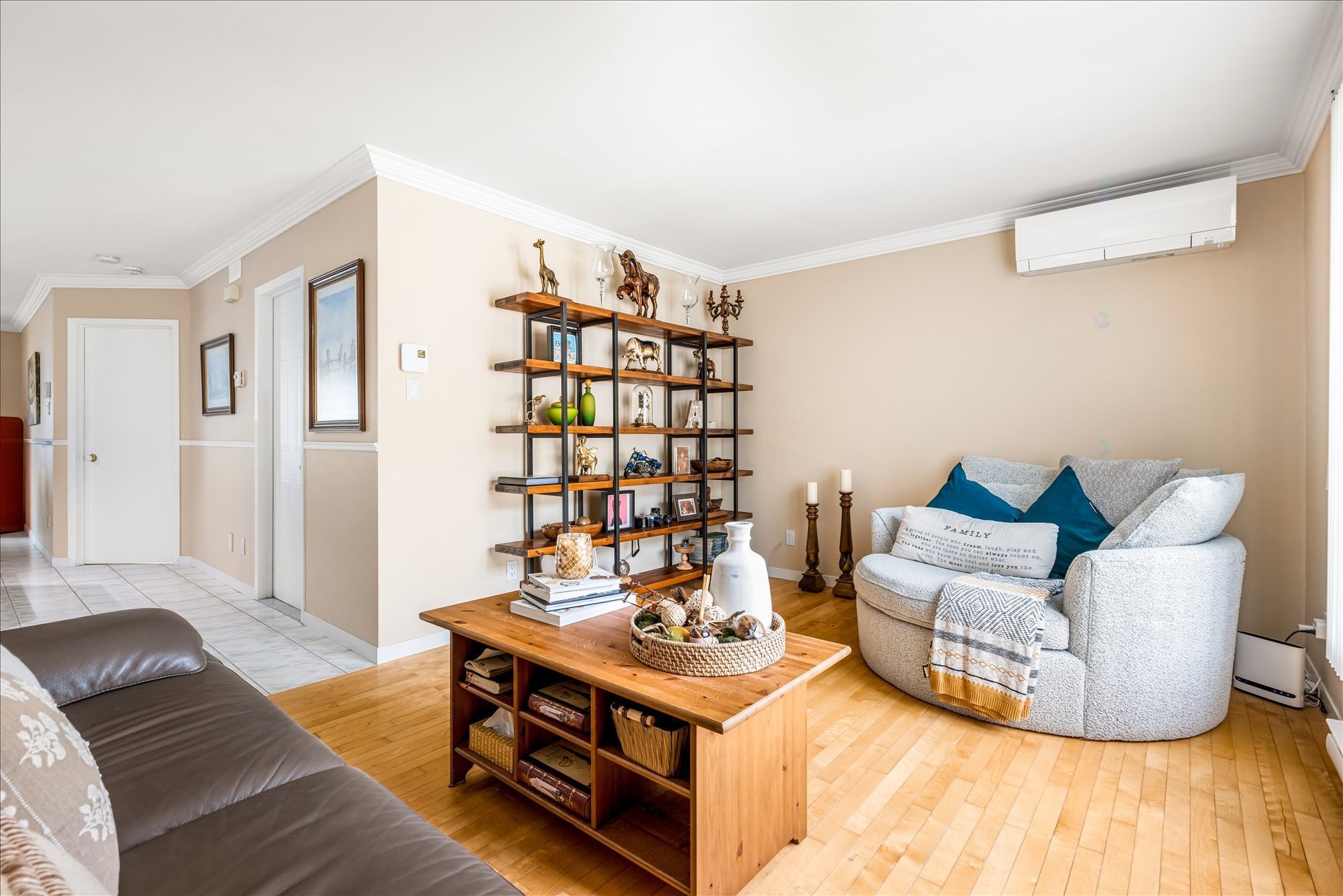 









3833


Av. Cyprien-Ducharme

,
Shawinigan,




QC
G9P5E8

