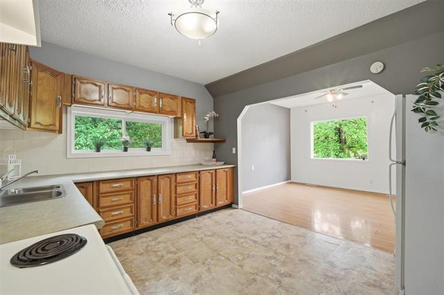 









847


St Therese

AVE,
Winnipeg,




MB
R3V 1H7

