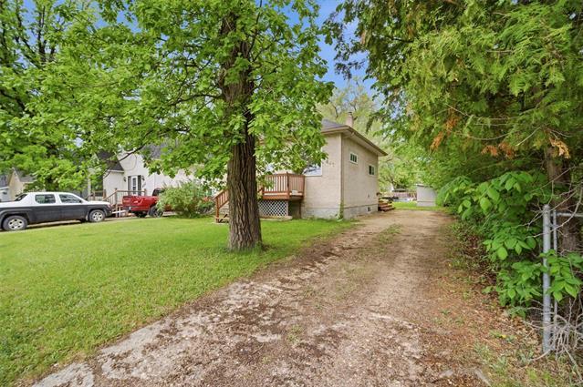 









847


St Therese

AVE,
Winnipeg,




MB
R3V 1H7

