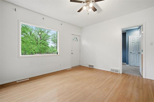 









847


St Therese

AVE,
Winnipeg,




MB
R3V 1H7

