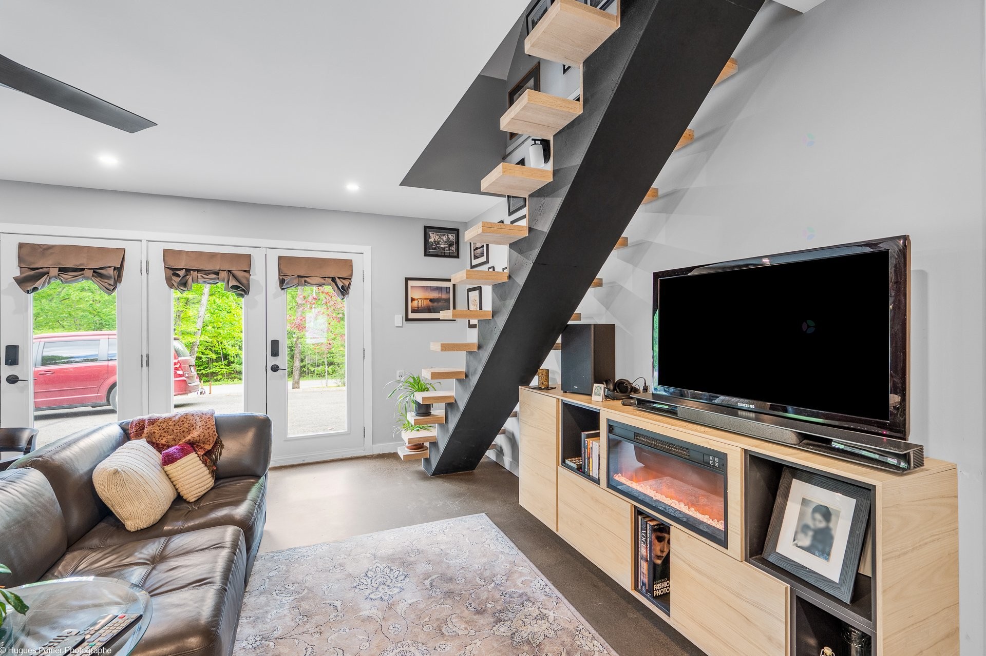 









163

 - 163A


Rue Larivière

,
Saint-Colomban,




QC
J5K1E5

