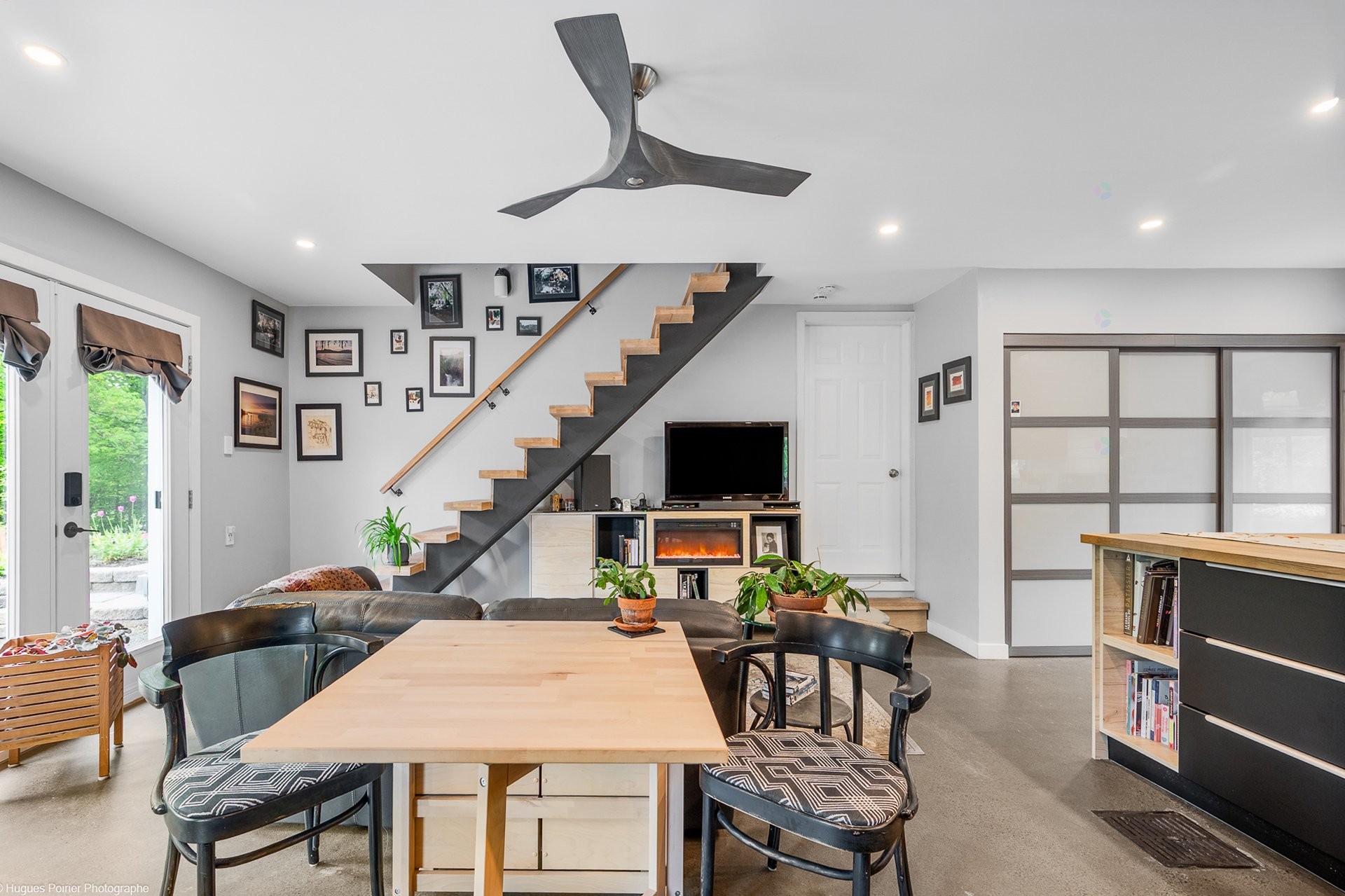 









163

 - 163A


Rue Larivière

,
Saint-Colomban,




QC
J5K1E5

