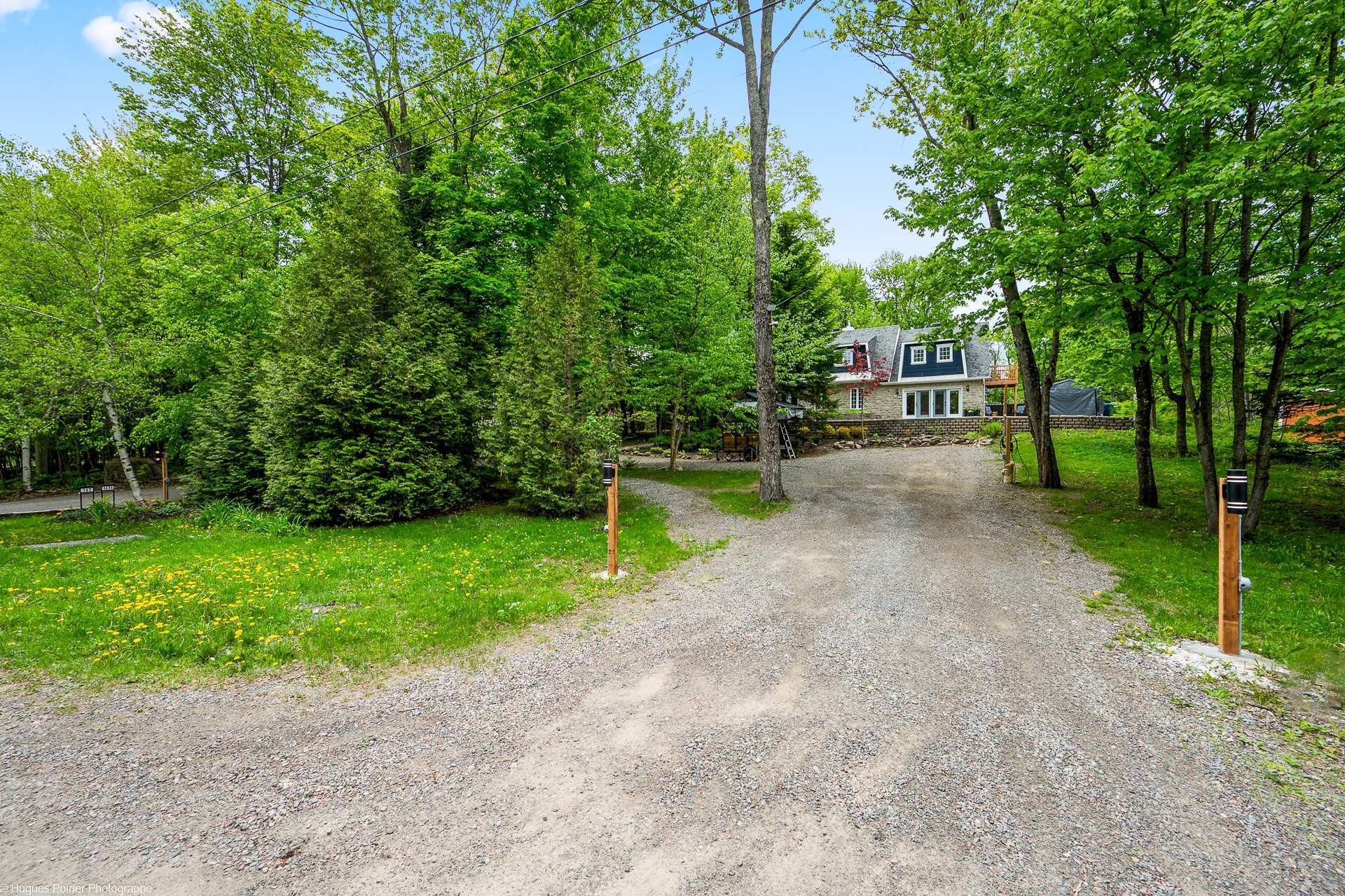 









163

 - 163A


Rue Larivière

,
Saint-Colomban,




QC
J5K1E5

