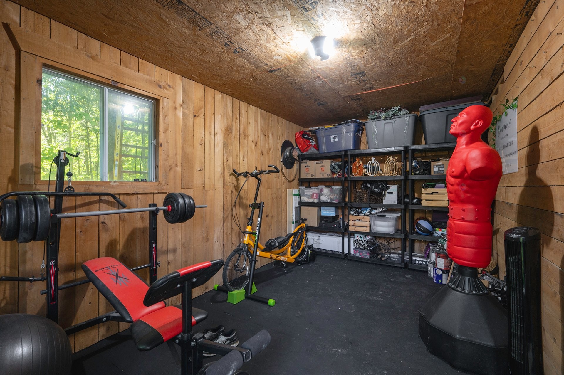 









163

 - 163A


Rue Larivière

,
Saint-Colomban,




QC
J5K1E5

