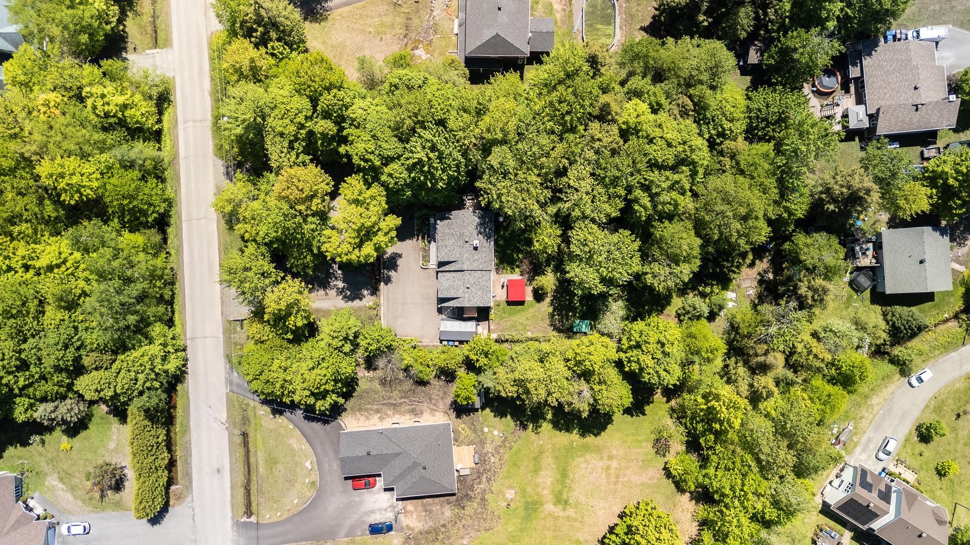 









163

 - 163A


Rue Larivière

,
Saint-Colomban,




QC
J5K1E5


