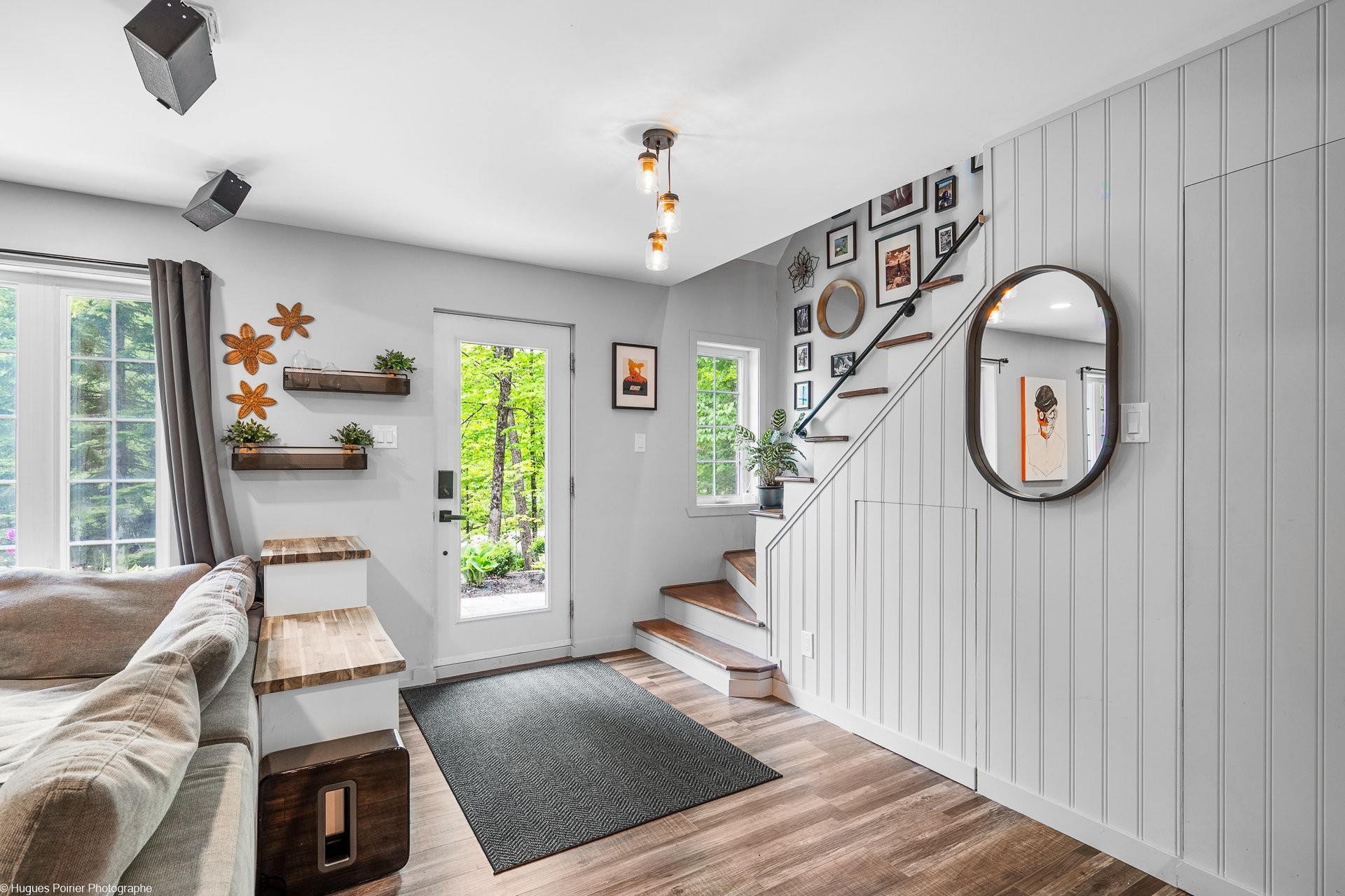 









163

 - 163A


Rue Larivière

,
Saint-Colomban,




QC
J5K1E5

