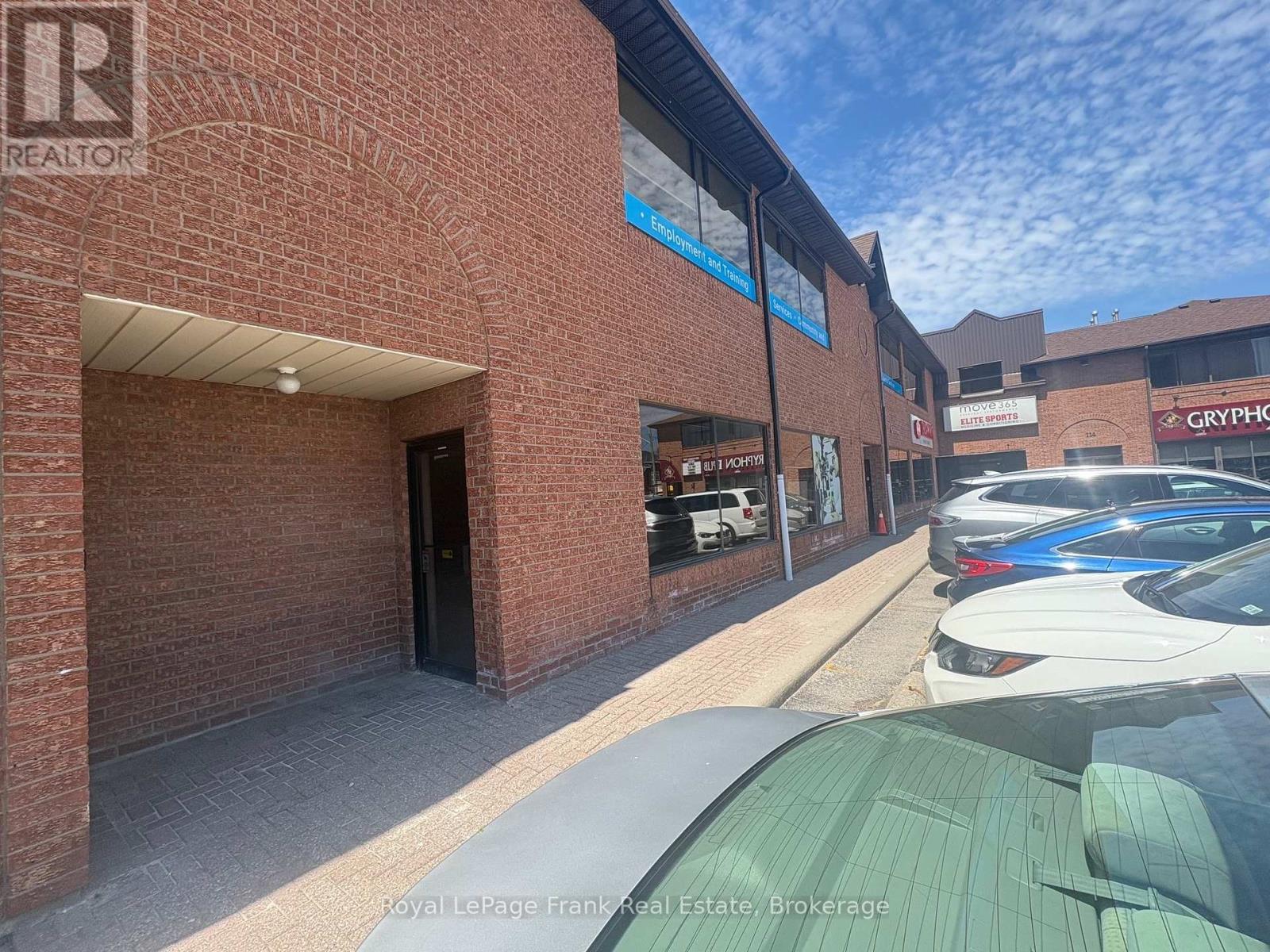 












102B - 114 DUNDAS STREET E

,
Whitby (Downtown Whitby),




Ontario
L1N2H7

