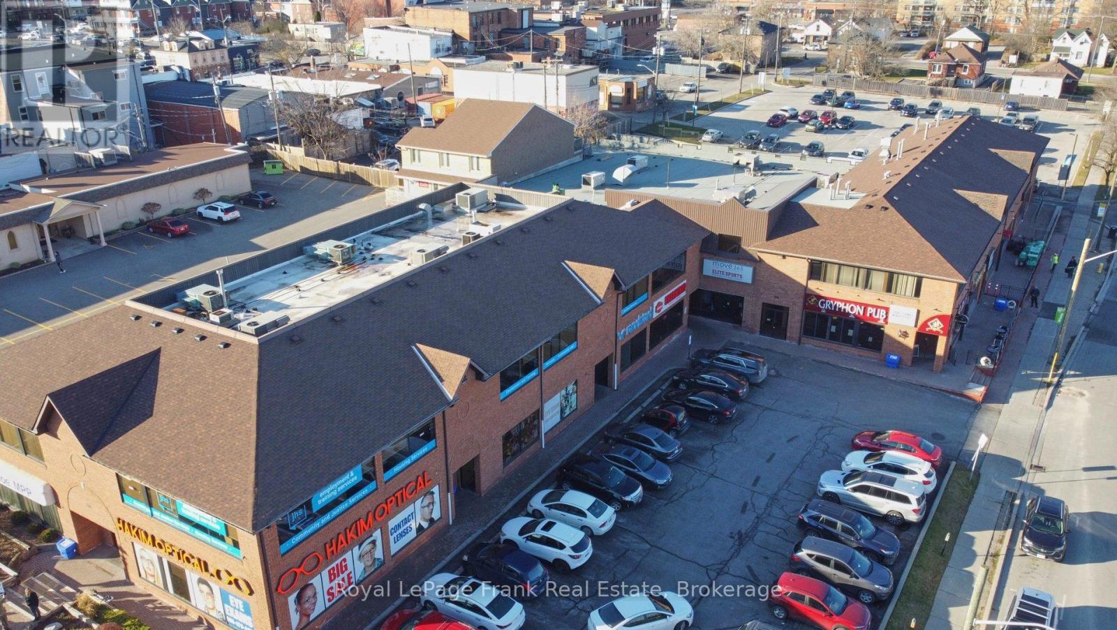 












102B - 114 DUNDAS STREET E

,
Whitby (Downtown Whitby),




Ontario
L1N2H7

