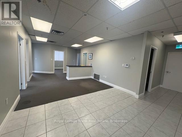 












206 - 114 DUNDAS STREET E

,
Whitby (Downtown Whitby),




Ontario
L1N2H7

