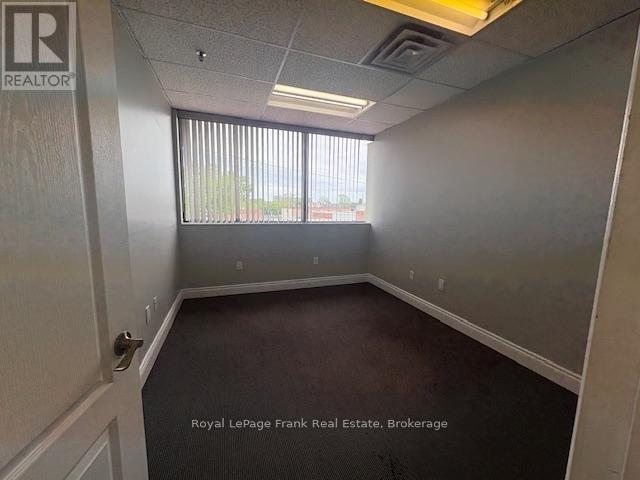 












206 - 114 DUNDAS STREET E

,
Whitby (Downtown Whitby),




Ontario
L1N2H7

