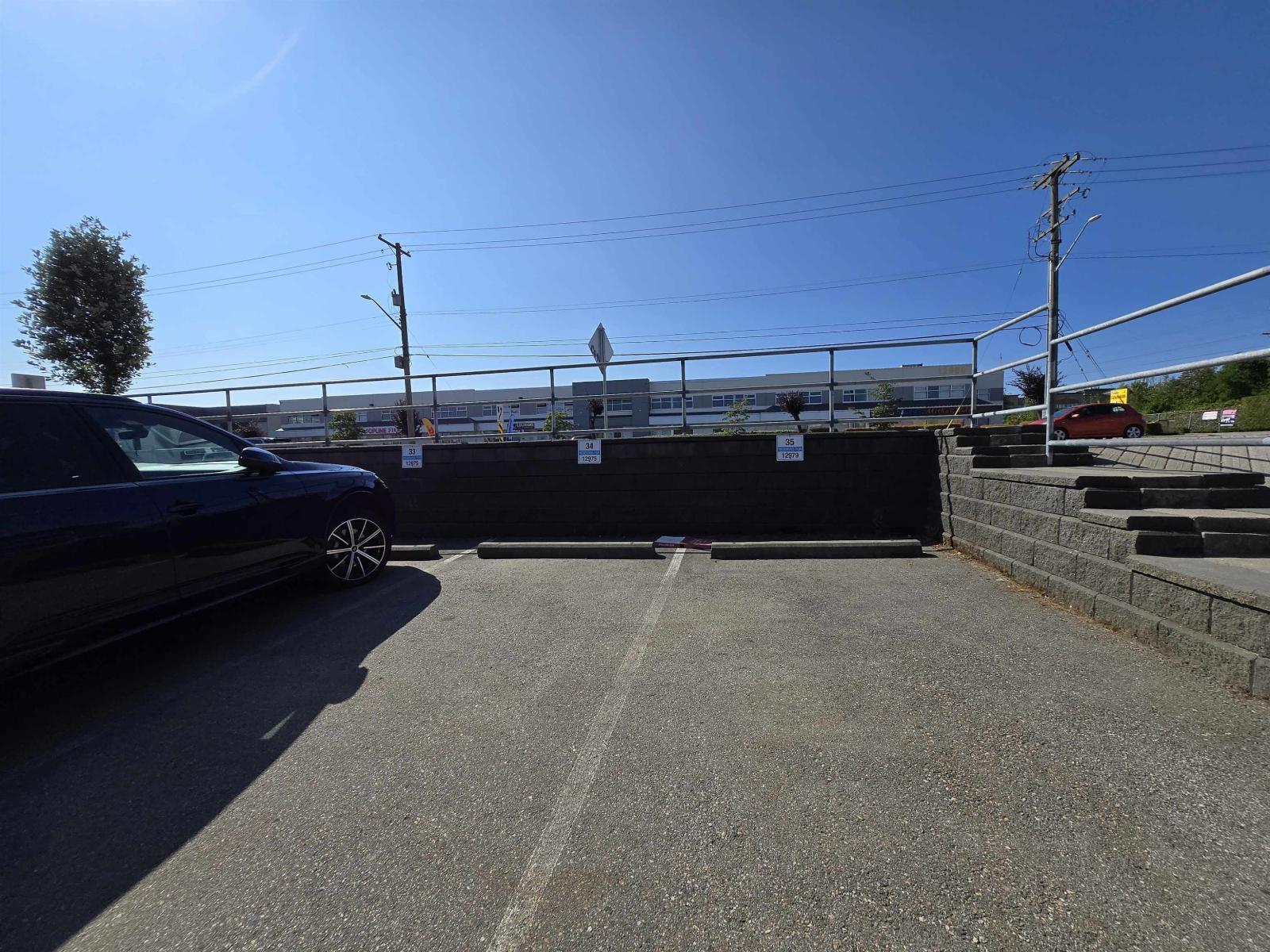 












12975 & 12977 80 AVENUE

,
Surrey,




British Columbia
V3W3B1

