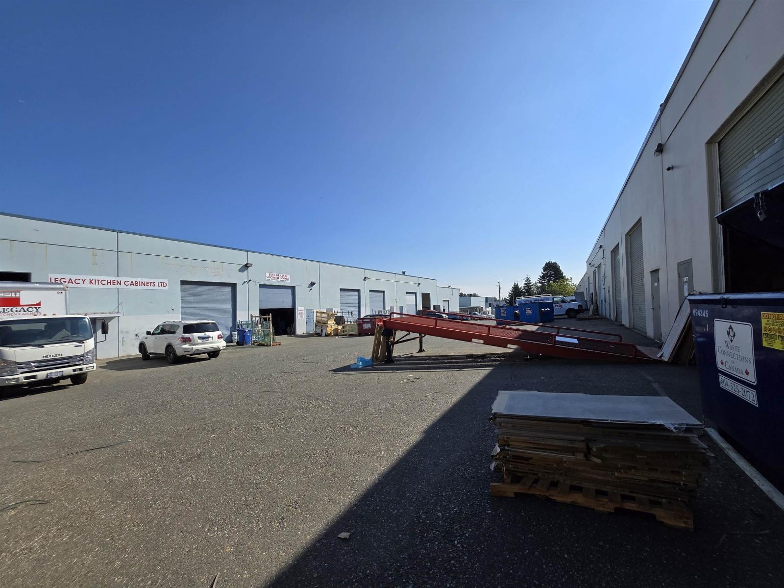 












12975 & 12977 80 AVENUE

,
Surrey,




British Columbia
V3W3B1

