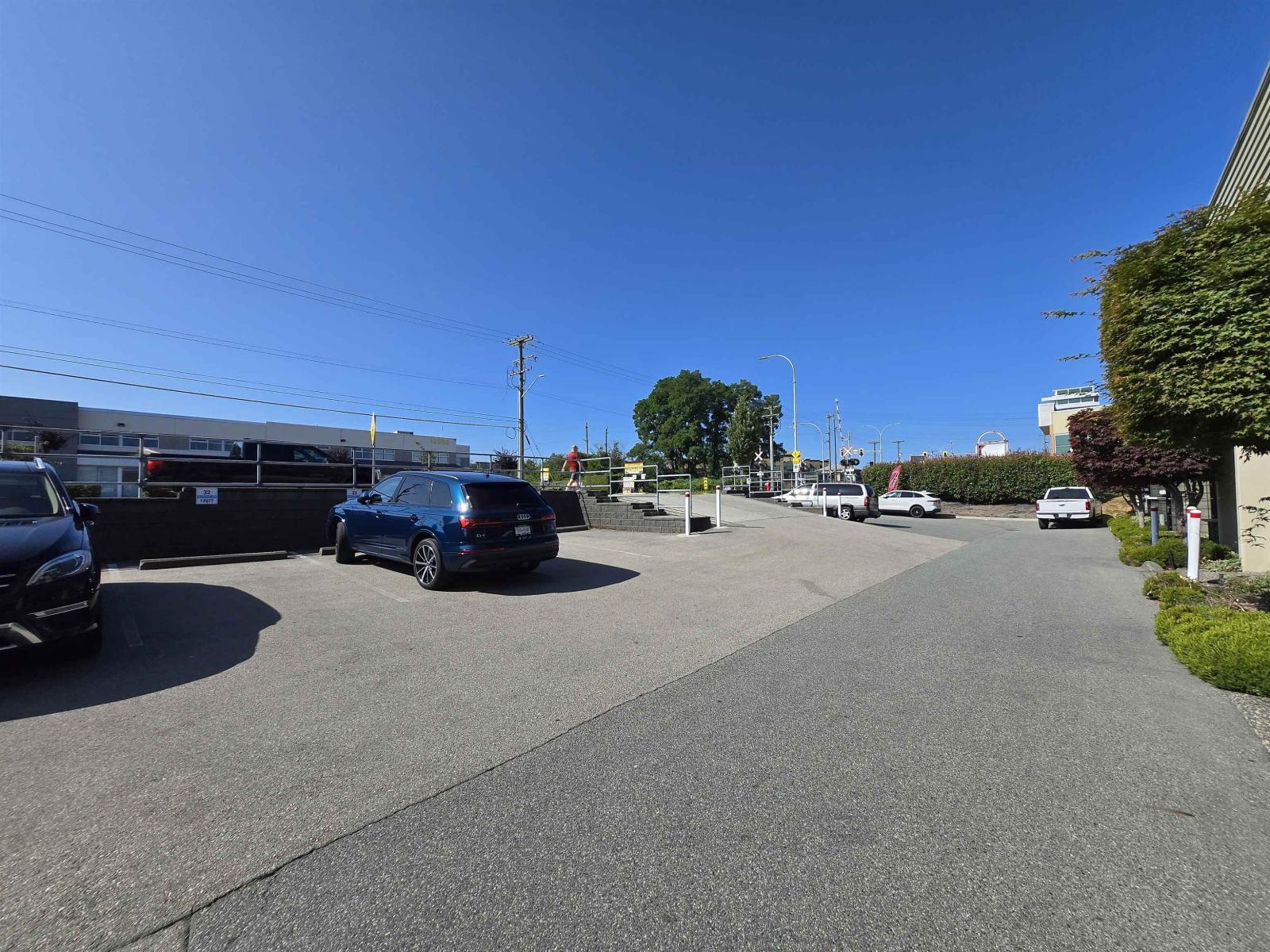 












12975 & 12977 80 AVENUE

,
Surrey,




British Columbia
V3W3B1

