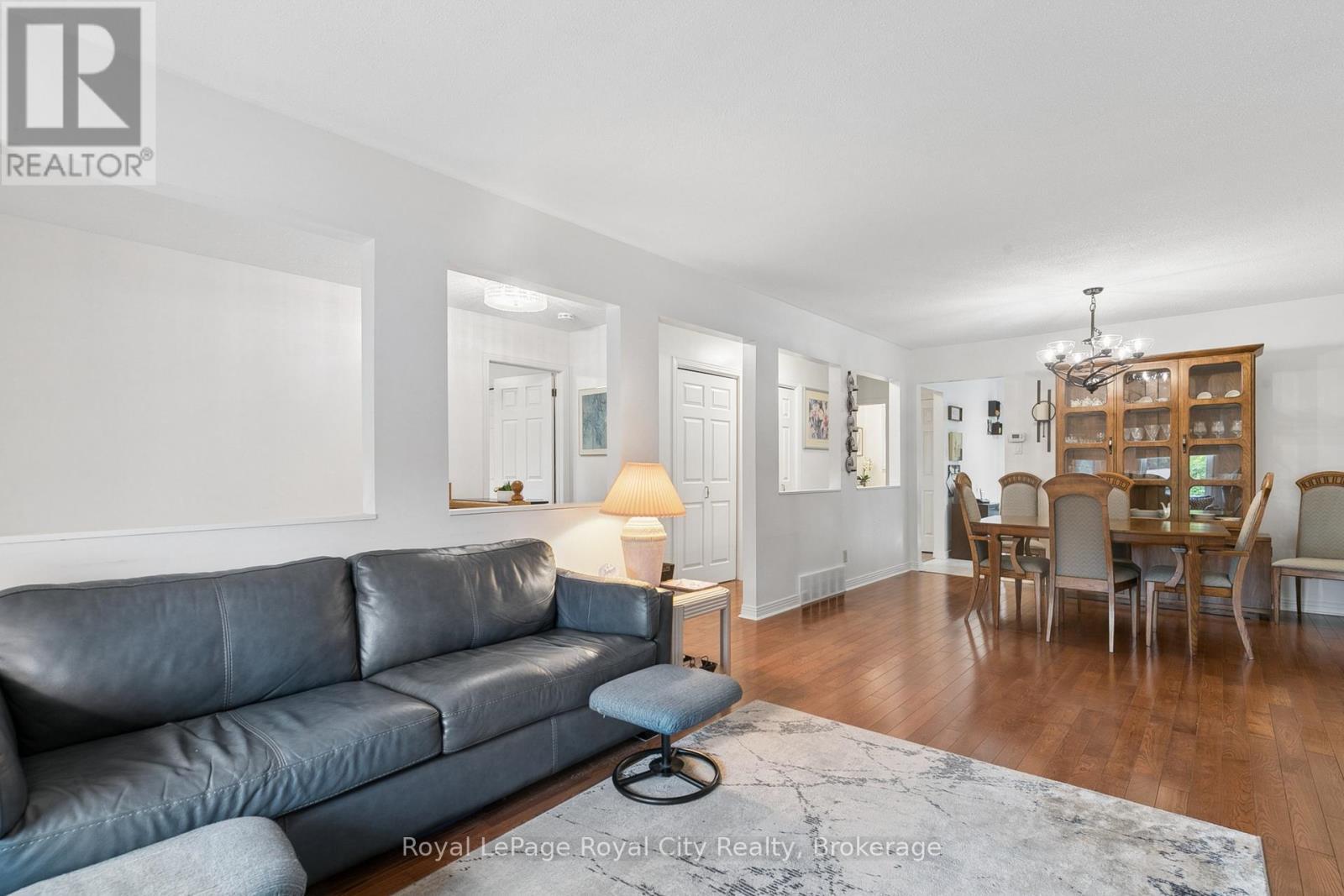 












406 IRONWOOD ROAD

,
Guelph (Kortright West),




Ontario
N1G3N8

