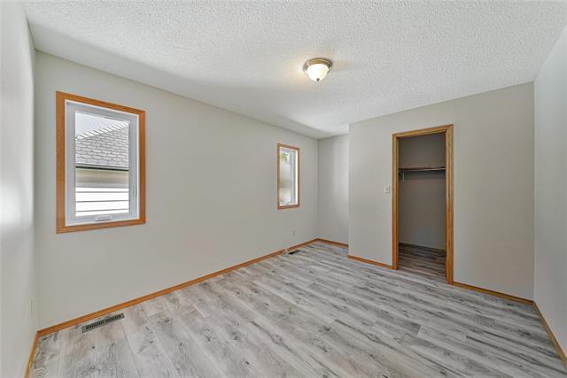 









362


Ottawa

AVE,
Winnipeg,




MB
R2K 1K8


