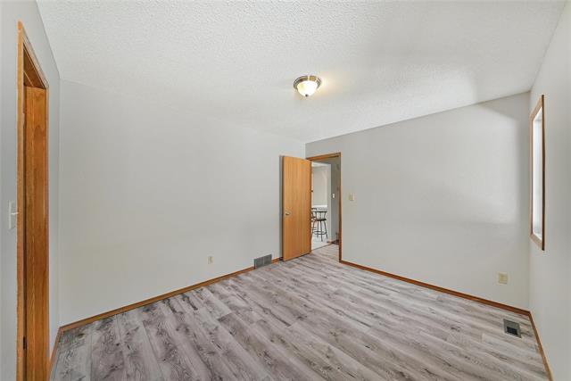 









362


Ottawa

AVE,
Winnipeg,




MB
R2K 1K8

