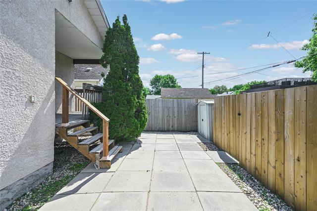 









362


Ottawa

AVE,
Winnipeg,




MB
R2K 1K8

