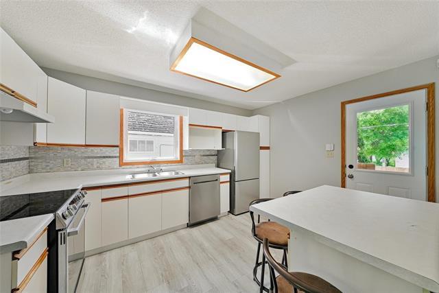 









362


Ottawa

AVE,
Winnipeg,




MB
R2K 1K8

