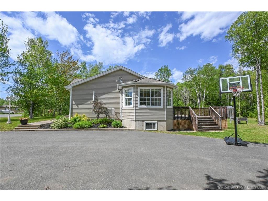 









374


du Bicentenaire

ST,
Bertrand,




NB
E1W 1G4

