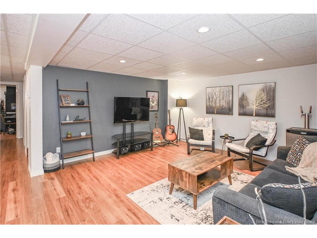 









374


du Bicentenaire

ST,
Bertrand,




NB
E1W 1G4

