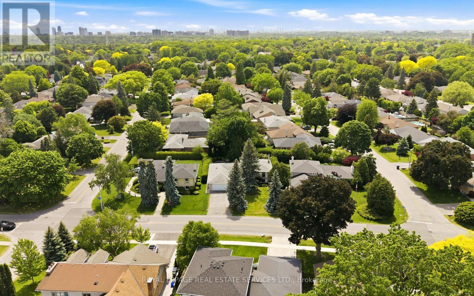 












28 BEMERSYDE DRIVE

,
Toronto,




Ontario
M9A2S8


