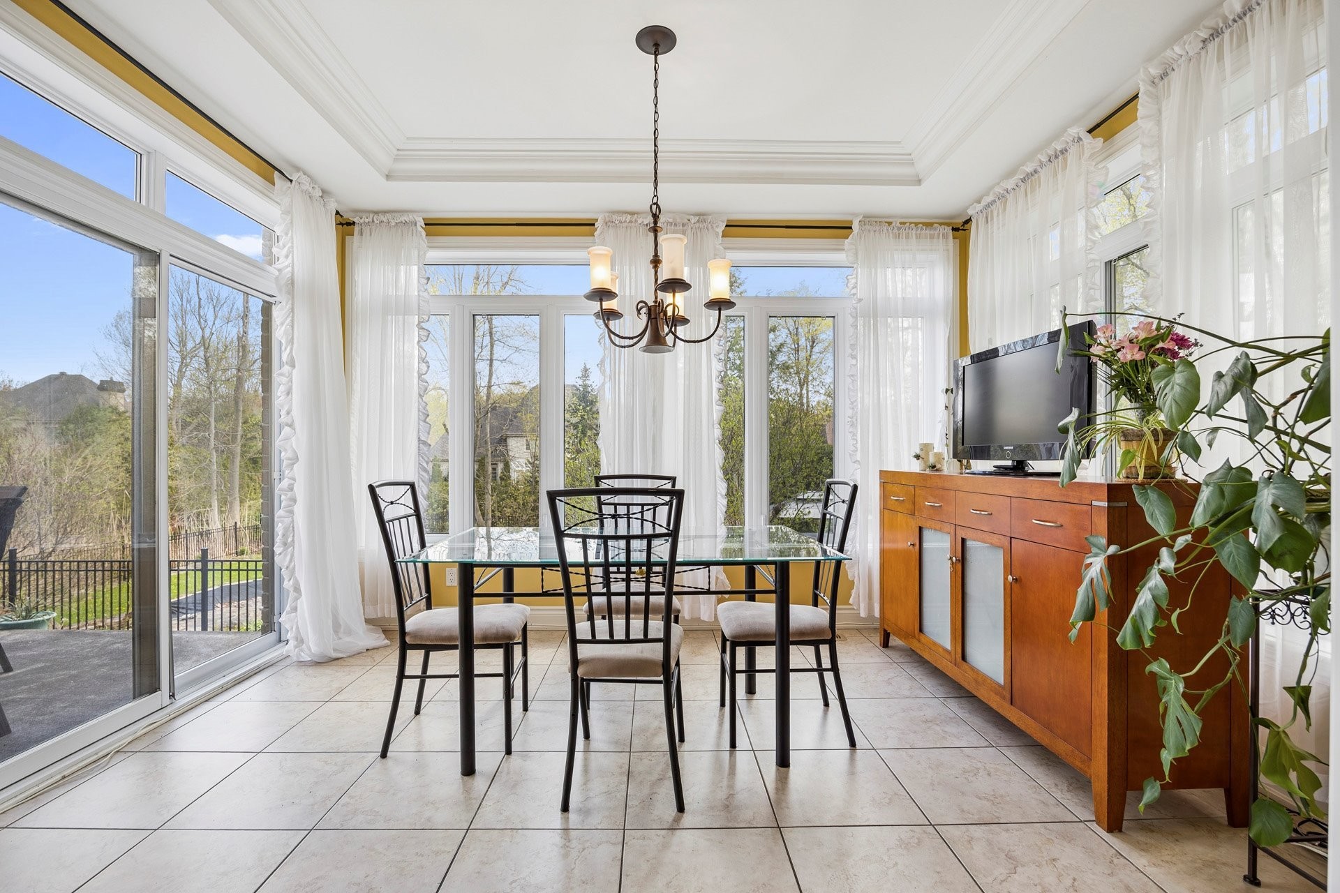 









28


Rue de Cambridge

,
Hudson,




QC
J0P1H0

