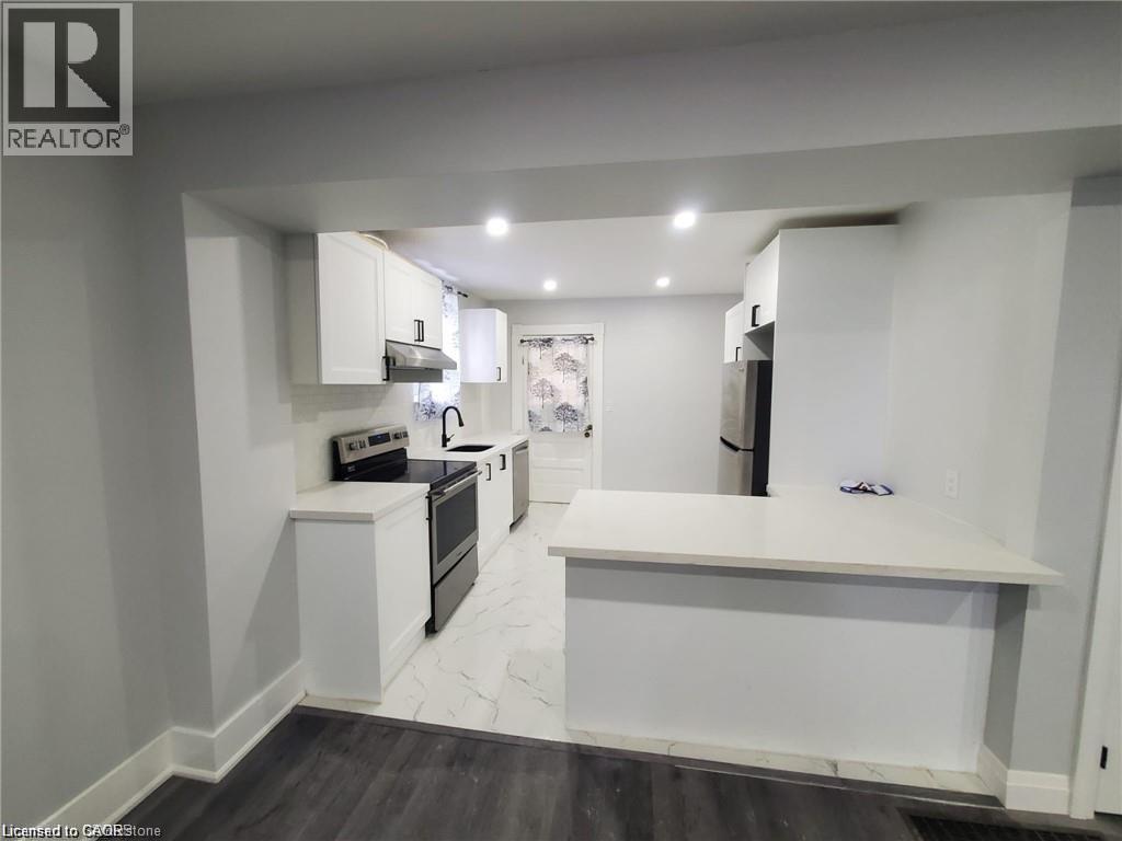 












94 BROOK Street

,
Simcoe,




Ontario
N3Y3G5

