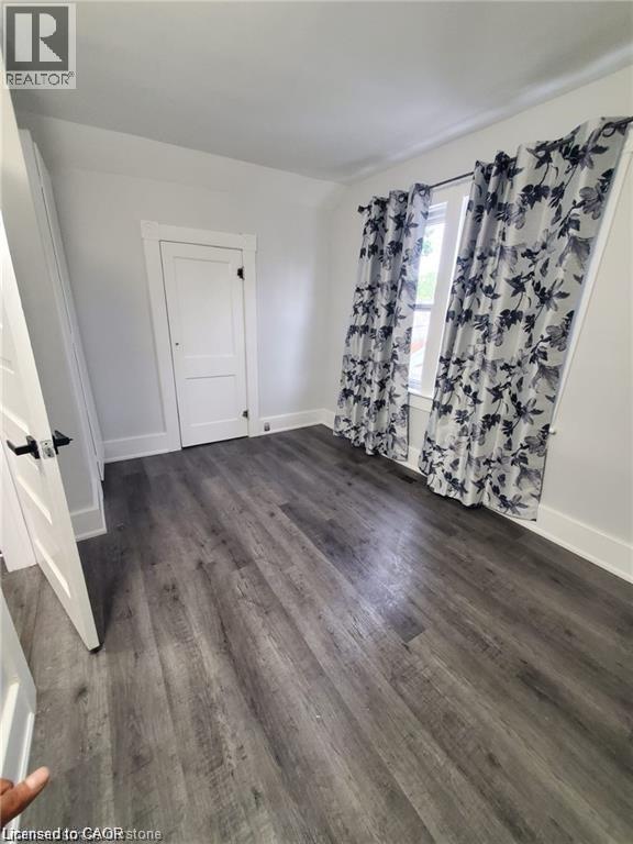 












94 BROOK Street

,
Simcoe,




Ontario
N3Y3G5


