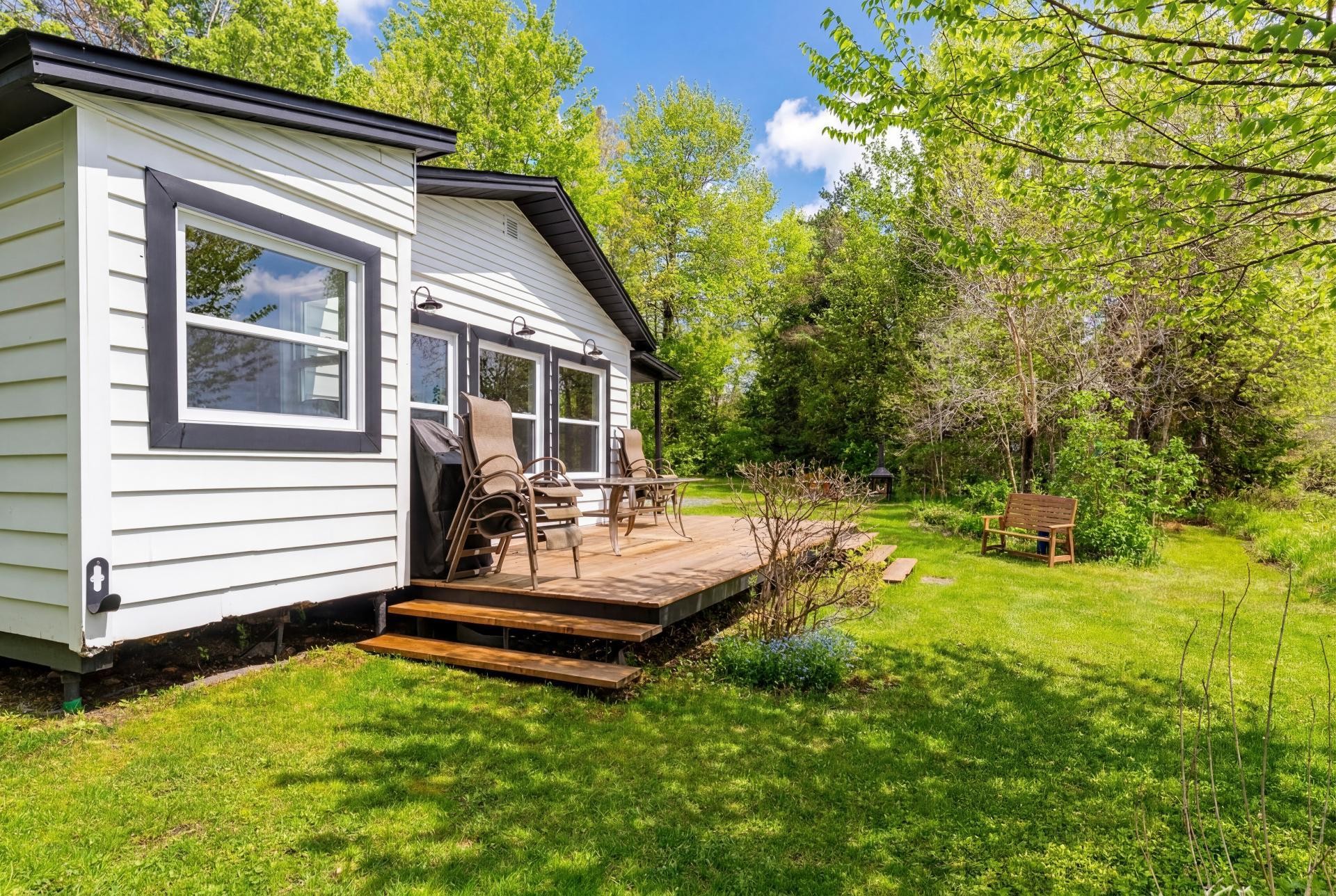 









301


Rg des Granites

,
Stratford,




QC
G0Y1P0

