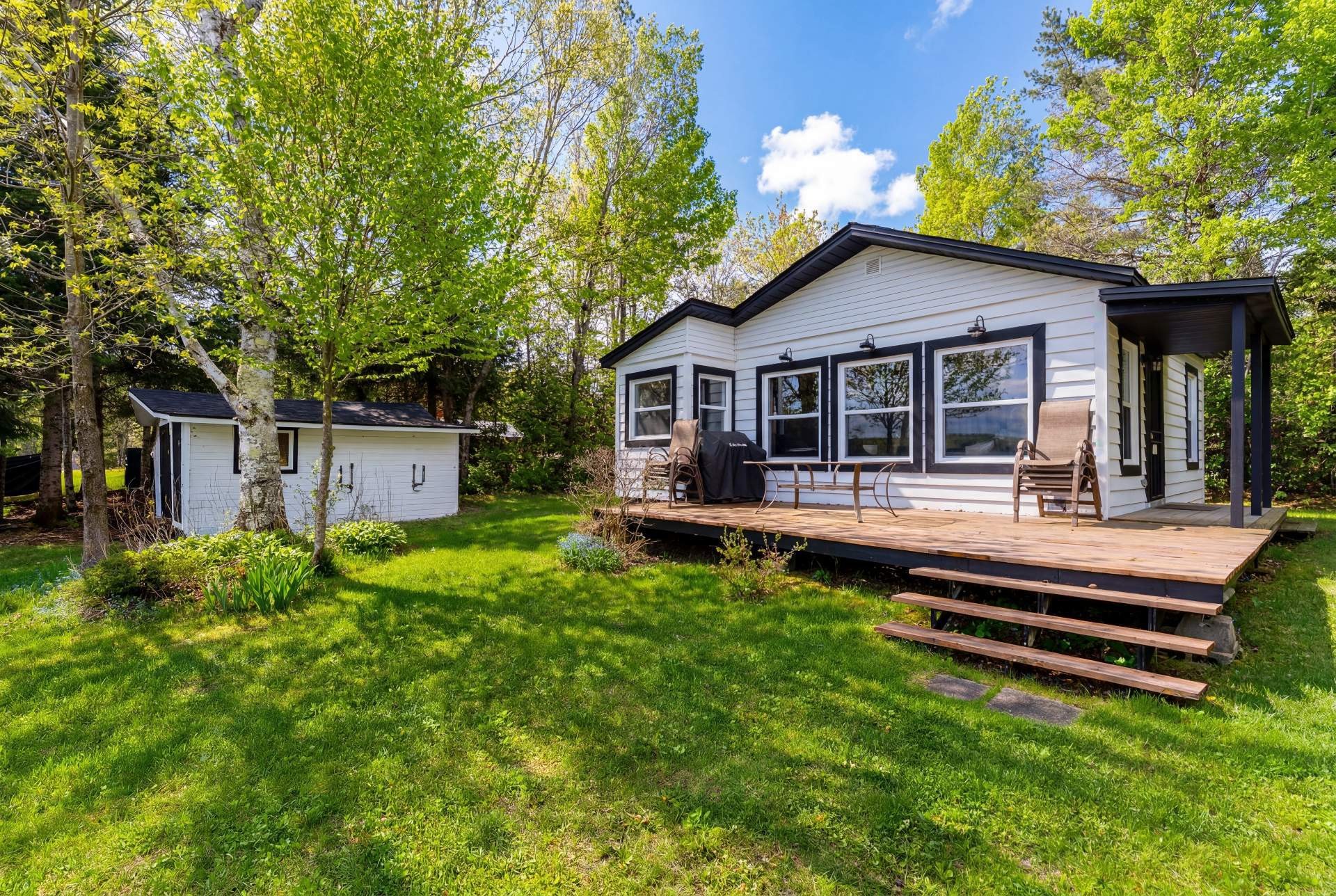 









301


Rg des Granites

,
Stratford,




QC
G0Y1P0


