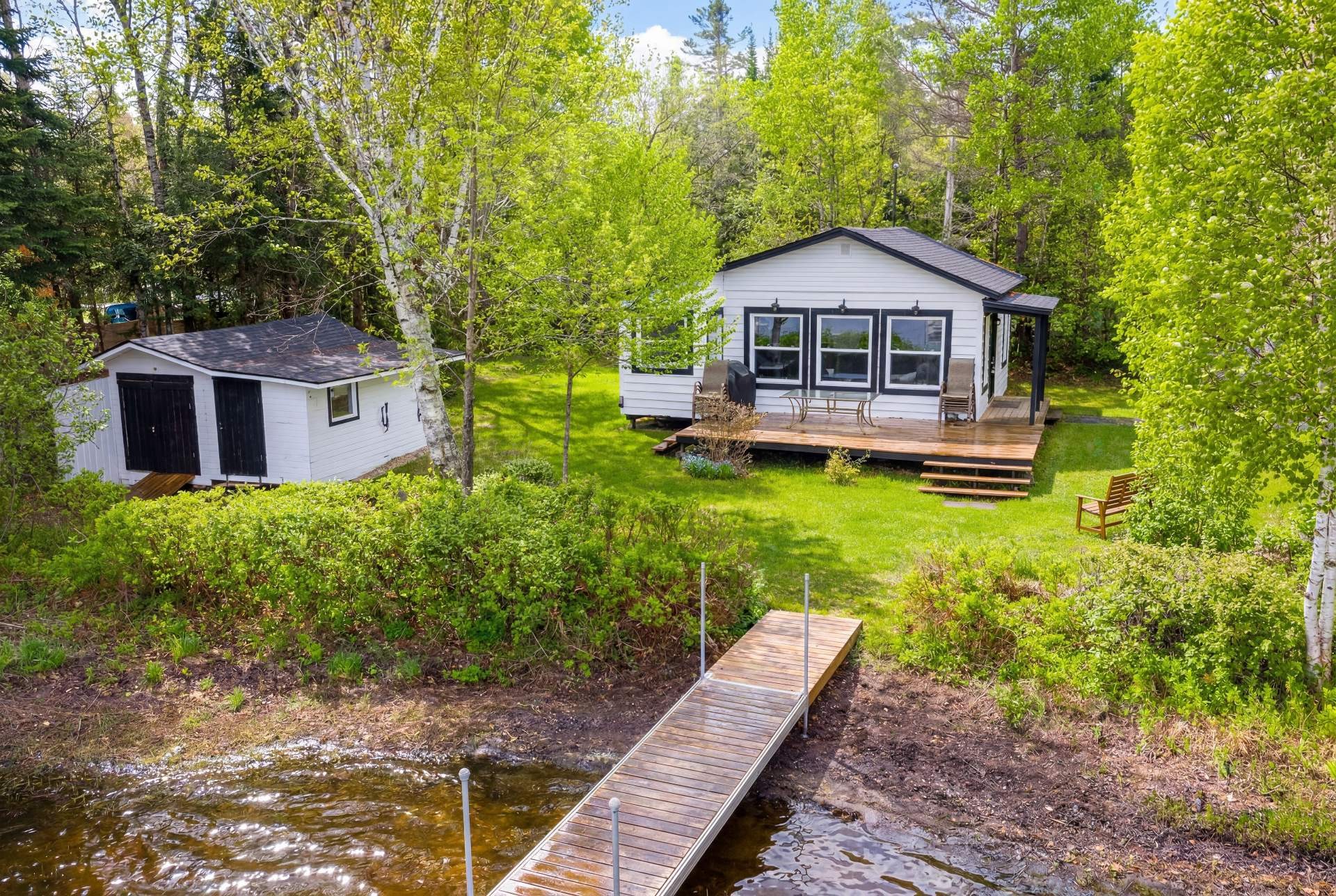









301


Rg des Granites

,
Stratford,




QC
G0Y1P0

