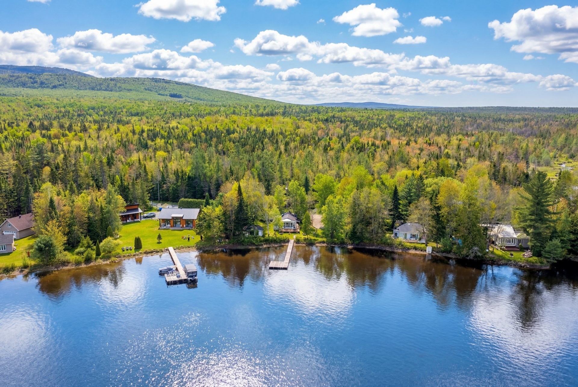 









301


Rg des Granites

,
Stratford,




QC
G0Y1P0


