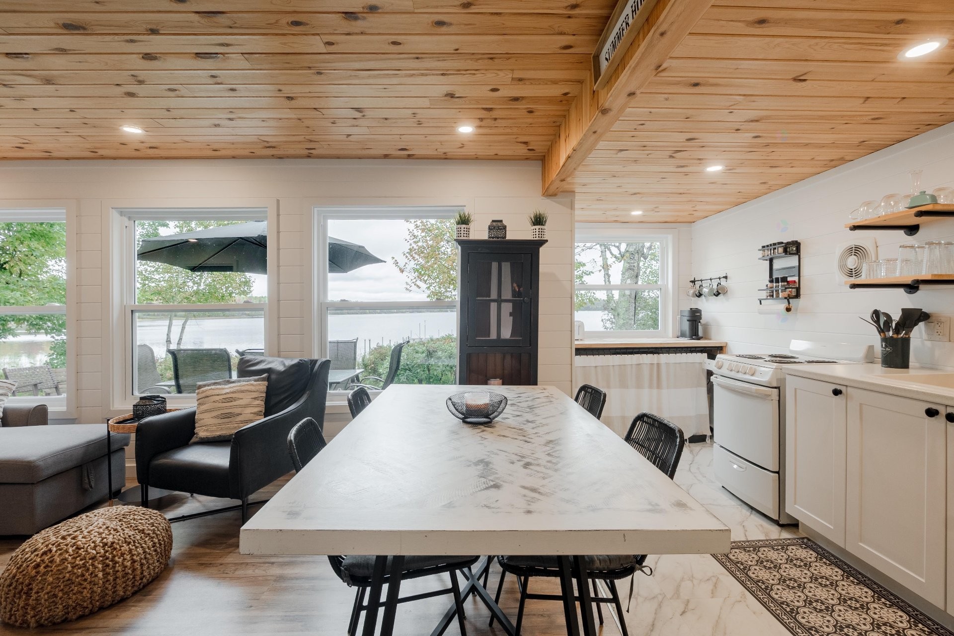 









301


Rg des Granites

,
Stratford,




QC
G0Y1P0

