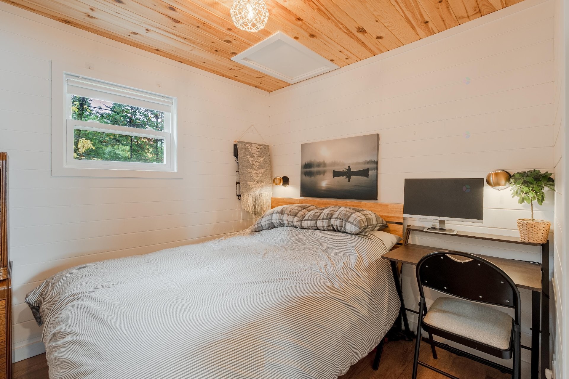 









301


Rg des Granites

,
Stratford,




QC
G0Y1P0

