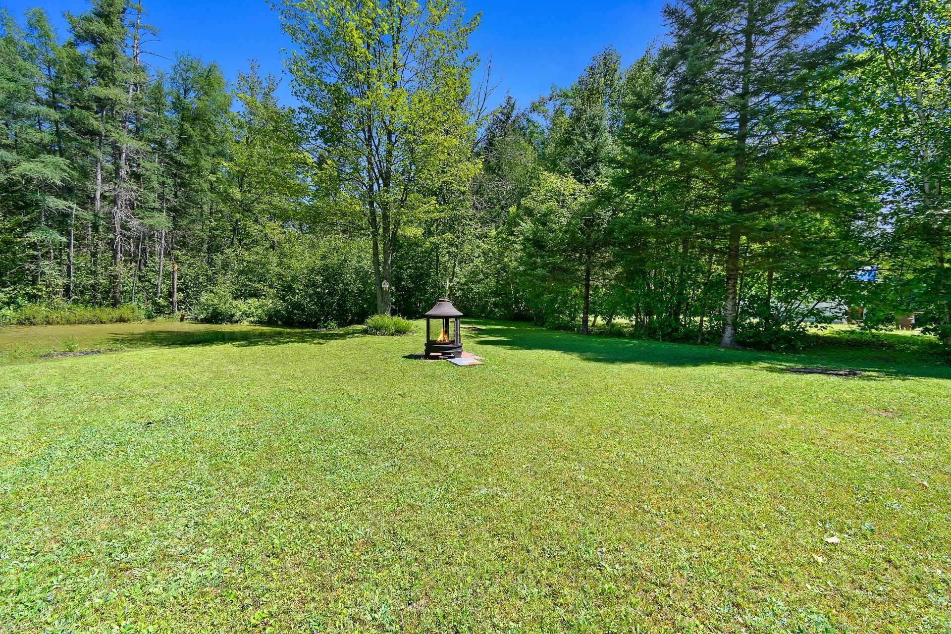 









150C


Ch. du Lac-Thorne

,
Clarendon,




QC
J0X2A0

