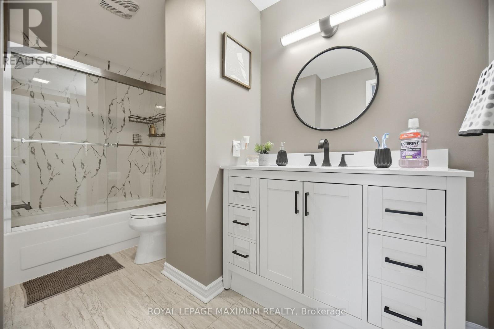 












7493 BYBROOK DRIVE

,
Mississauga,




Ontario
L4T3R4

