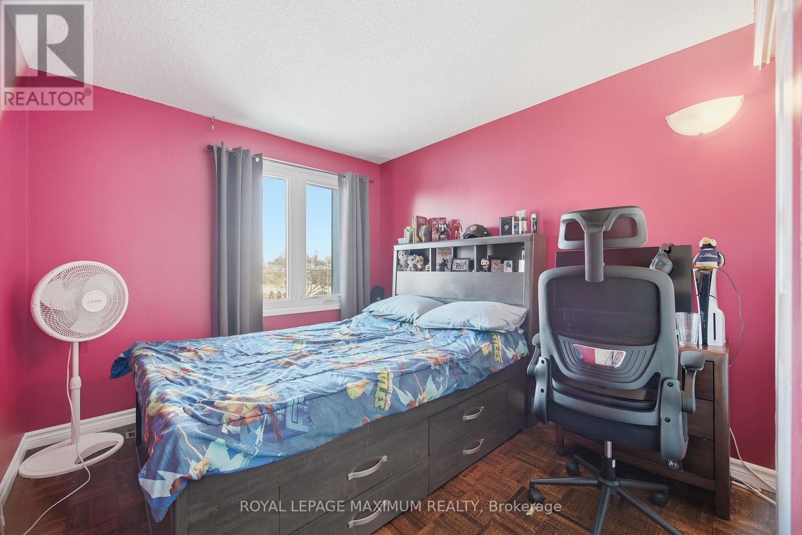 












7493 BYBROOK DRIVE

,
Mississauga,




Ontario
L4T3R4

