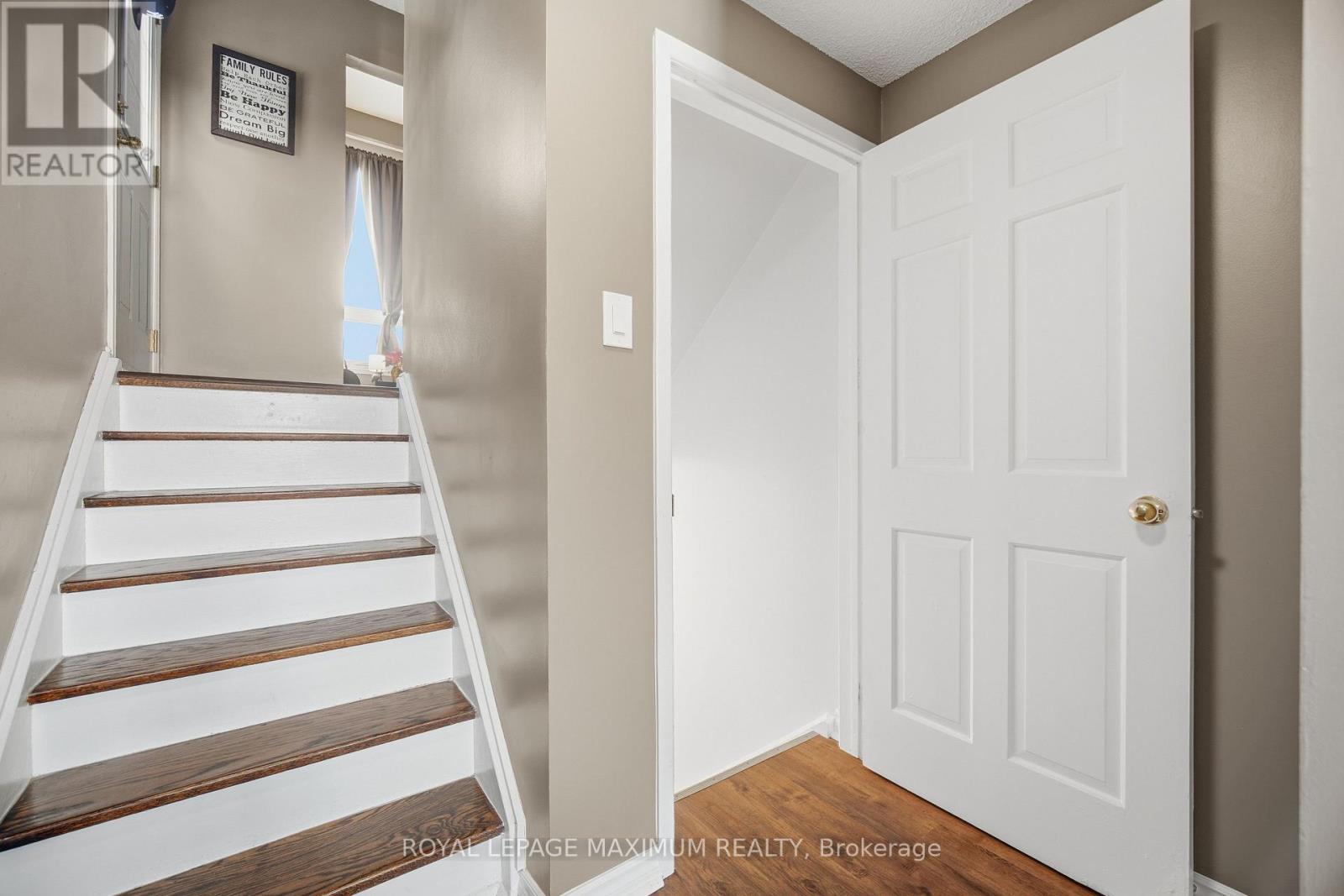












7493 BYBROOK DRIVE

,
Mississauga,




Ontario
L4T3R4

