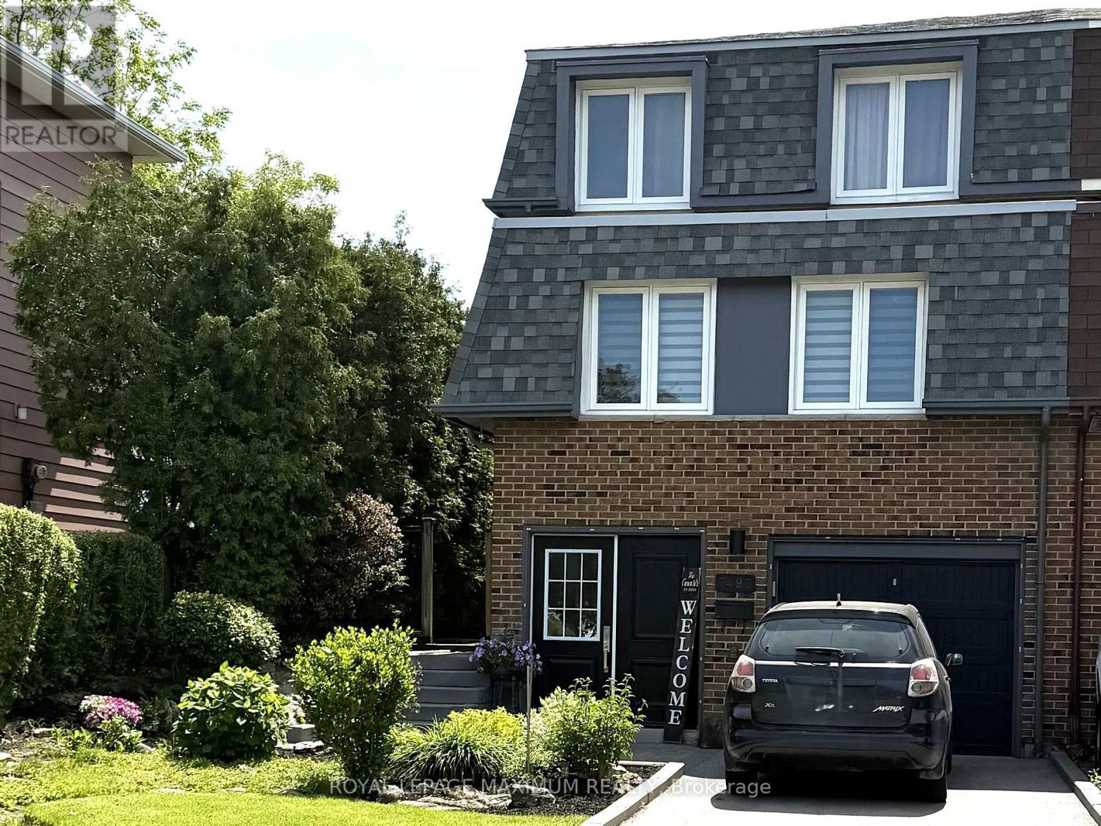 












7493 BYBROOK DRIVE

,
Mississauga,




Ontario
L4T3R4

